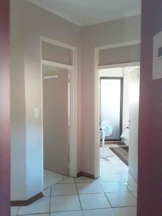Vuya Nathi Bed And Breakfast Manzini Exterior foto